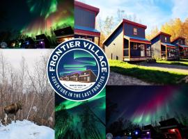 The Lazy Lynx - Frontier Village, hotel in North Pole