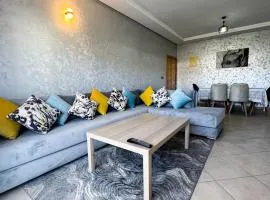 Luxe Appartement - vue sur montagne Plage, Piscine & Jeux pour Enfants