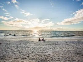 Bonita Beach- Seas The Day!