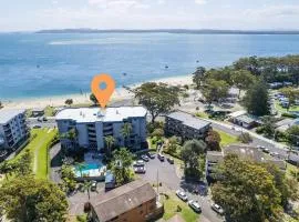 Florentine 3, 11 Columbia Cl - Lift, Linen and Sensational Waterviews