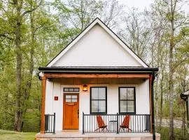 Chic 2br Cabin D By Mhm Luxury Properties