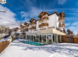 Falkensteiner Hotel & Spa Sonnenparadies, hotel in Terento