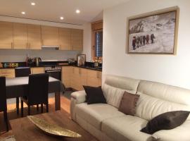 Lovely apartment with mountain views, hotel en Veysonnaz