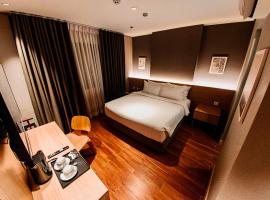 Moonstar Cebu Hotel、セブシティのホテル