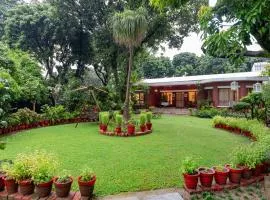 SaffronStays Doon Garden Villa - near The Doon School
