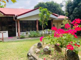 Middle bedroom, McKirdy's Farm, hotel v destinaci Sison