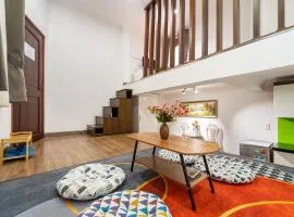 Gin House Hotel & Apartment Near Turtle Lake