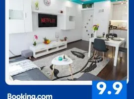 Luxury 2BR Retreat in Central Varna