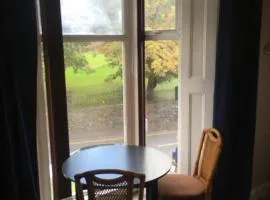 Budget room 10min Walk to Swansea Centre 1