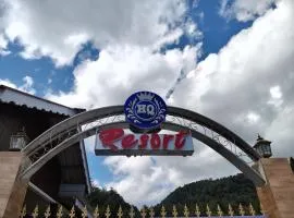 HQ Resort
