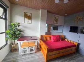 Mountain Sunctuary-F1 2 Bedroom with nature view