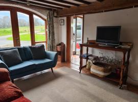 Cosy couples bolthole heart of Brecon Beacons, hotel en Brecon