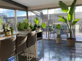 L'Atypique, Hotel in Jacou