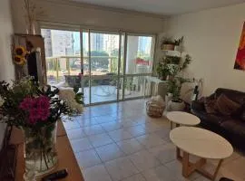 Great Rental near Poleg Beach