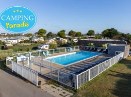 Camping Paradis Baie de Ploemeur、プロムールのキャンプ場