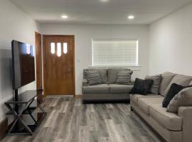 Cozy & Renovated 2 Bed Apartment, acomoda&ccedil;&atilde;o com cozinha em Syracuse