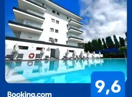 Modern Oasis - Pool, Gym & Tennis