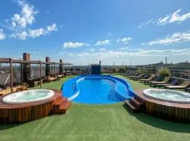 Grand Crucero Hotel