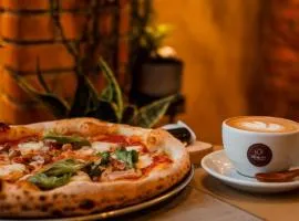 Espaço entre Pizza & Café