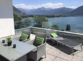 Attico Luciana by Fewotessin