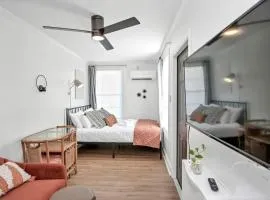 W. Cola Mini Pad -Tiny House
