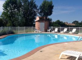 Mini villa a 300m de la plage, khách sạn ở Zonza