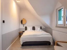 Apart-Invest Gimnazjalna 9