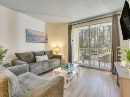 2 Mi to Ocean Miramar Beach Condo with Balcony