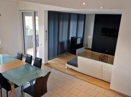 8-10 Personen Maisonette Wohnung mit 3,5 Schlafzimmern, hotel in Wörrstadt