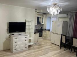 3ком люкс в центре города, hotel in Karaganda