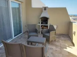 Lovely 1-bedroom penthouse with BBQ area