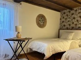 Casa Tipica De La Zona con barbacoa y parking