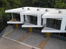 Casa Barcelona, hotel v destinaci Vueltas