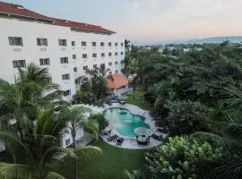Comfort Inn Puerto Vallarta Golfside & Marina