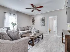 7 Mi to Downtown East Los Angeles Apartment