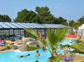 Camping La Touesse, glàmping a Saint-Lunaire