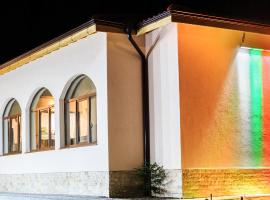 Hotel Nikol, hotel Dolna Banyában
