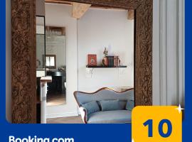 Meublé de caractère Les arts Danse, luxury hotel in Le Puy en Velay