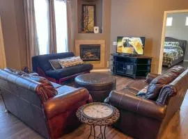10 Mi to Dtwn Colorado Springs Townhome
