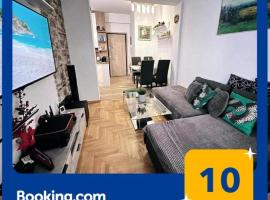New condo Athens Kallimarmaro, apartmán v rezidenci v Aténách