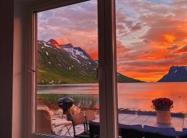 House of Ellie, hotel sa parkingom u gradu Ersfjordbotn