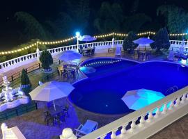 Hotel El Olimpo, hotel v destinaci San Jerónimo