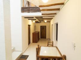 Kory Wasy Hostal - Uyuni, hotel with parking in Uyuni