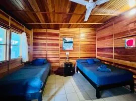 Wasi la Punta 6 Starlink 2min walk to the beach