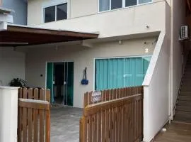 Casa a 50 metros da Praia da Fazenda da Armação