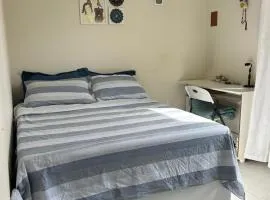 Quarto de casal privativo aconchegante
