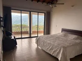 Hacienda La Perla- Mesa de los Santos