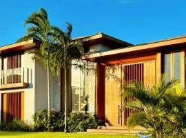 Casa Alto Padrão 5 Suítes Piscina e Hidro Aquecida