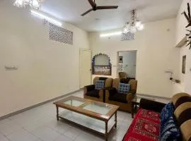 Suite in Heritage Townhouse - Chetak Circle