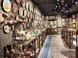 Cappadocia private tour 2 days and one night hotel booking breakfast and dinner included, barco en Alanya